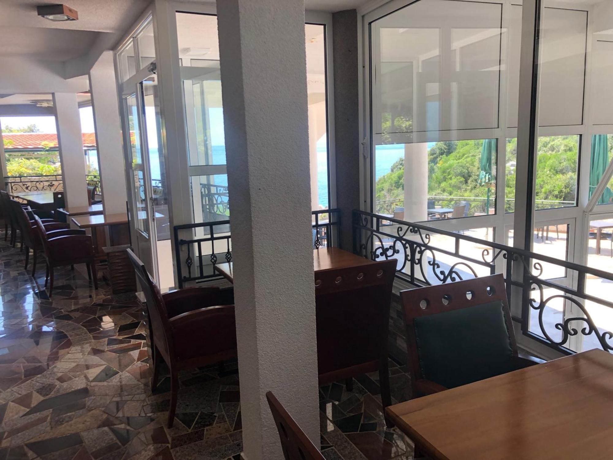Novalic Hotel Dobra Voda Eksteriør billede